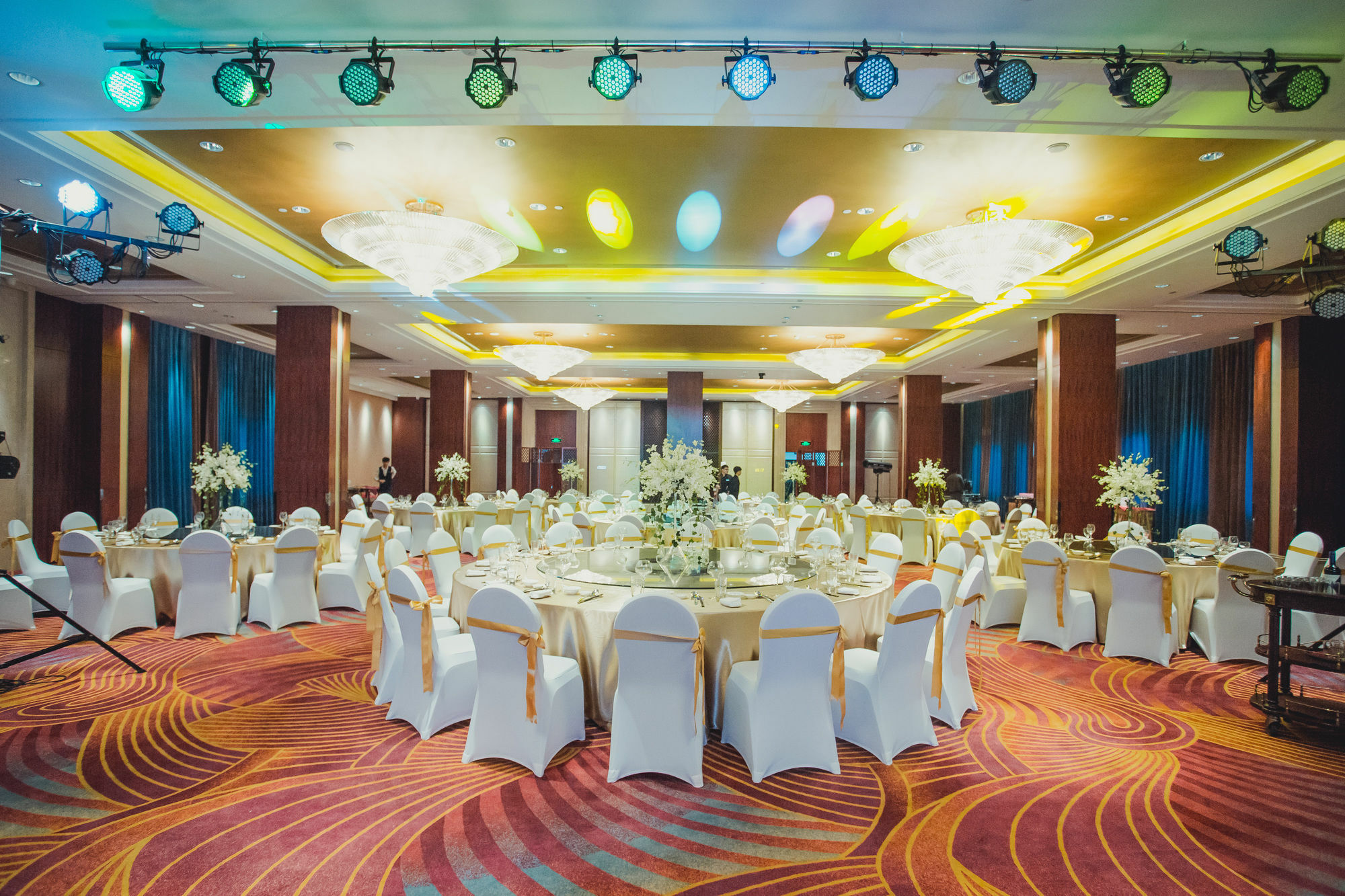 โรงแรมส้าวซิง ซีอานเฮง แกรนด์ เส้าซิง ภายนอก รูปภาพ